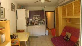 Appartement d'une chambre avec terrasse amenagee a Agde a 1 km de la plage